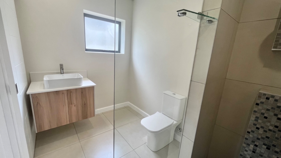 3 Bedroom Property for Sale in Outeniquasbosch Western Cape